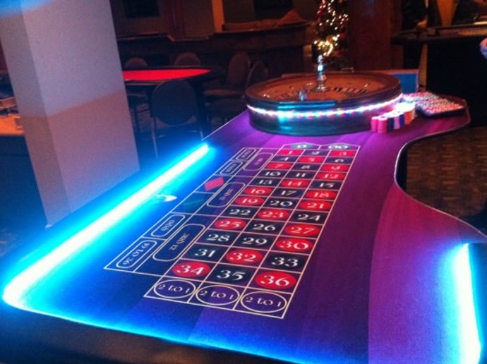 Gallery photo 1 of Vegas 2 U