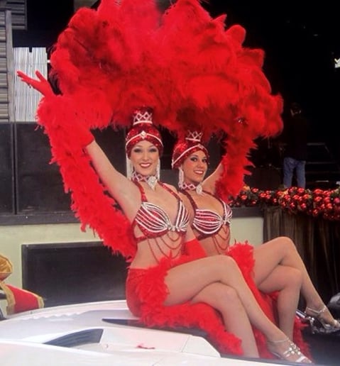 Gallery photo 10 of Vegas Elvis Impersonators And Showgirls
