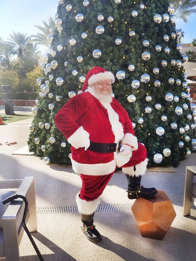 Gallery photo 37 of Las Vegas Santa Claus