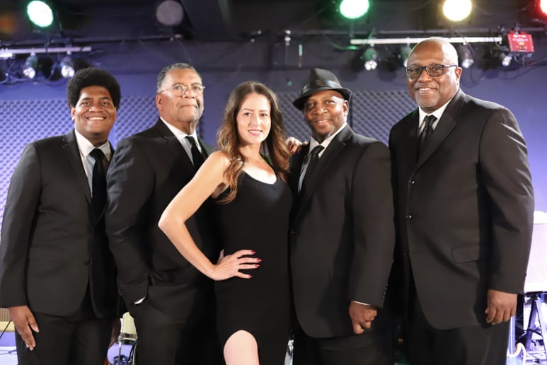 Gallery photo 7 of Velvet Rose Band Chicago