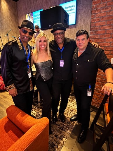 Gallery photo 9 of Velvet Rose Band Chicago