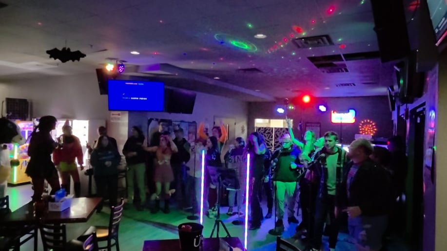 Gallery photo 10 of Velvet Sounds Karaoke & Entertainment