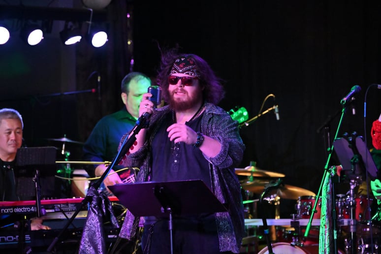 Gallery photo 2 of Velvet Soundwave