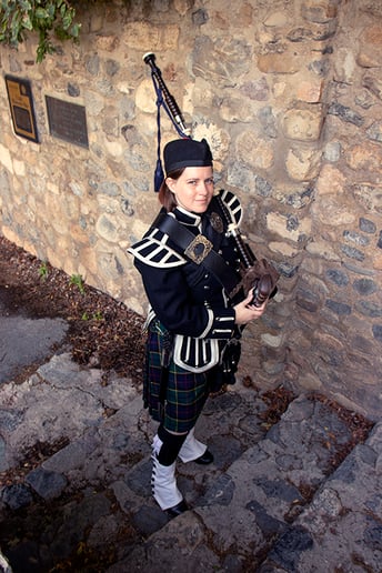 Gallery photo 7 of Vera Hamilton - Event Bagpiper