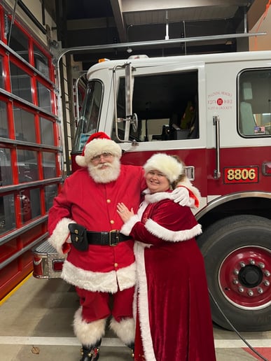Gallery photo 5 of Verified Santa