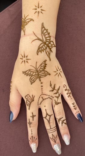 Gallery photo 2 of Vermont Henna