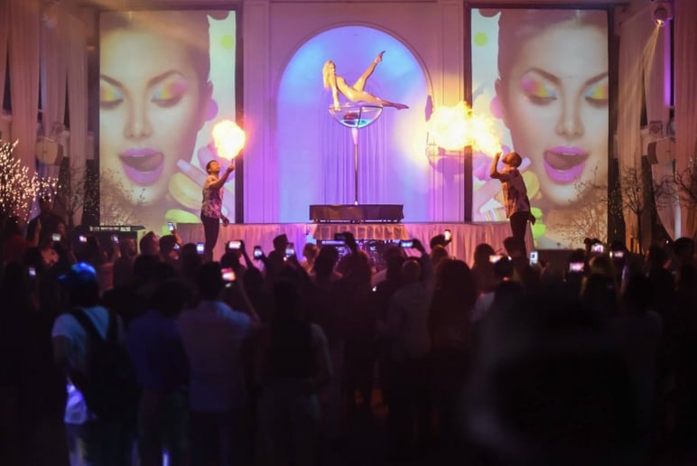 Gallery photo 44 of CirqueVana™