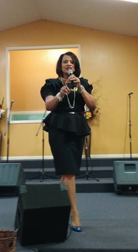 Gallery photo 2 of Veronica McDonald Inspires