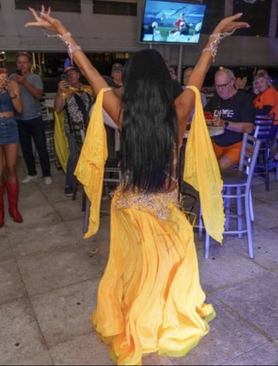 Gallery photo 3 of Belly Dancer, Veronica