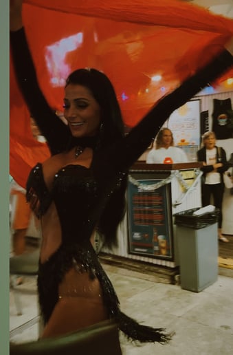 Gallery photo 4 of Belly Dancer, Veronica