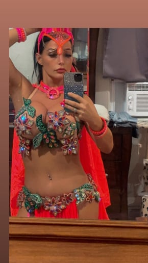 Gallery photo 7 of Belly Dancer, Veronica