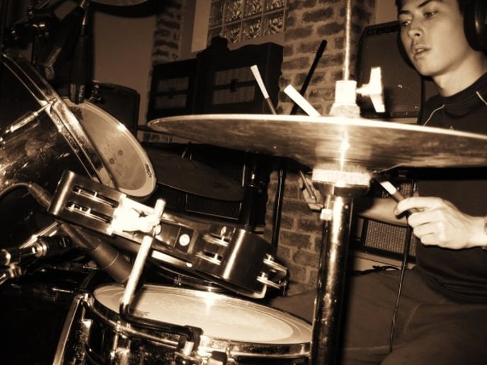 Gallery photo 3 of Versatile Drummer
