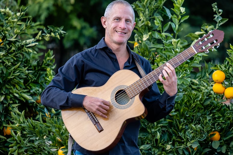 Gallery photo 1 of Dr. Seth Greenberg: Versatile Music for Any Event