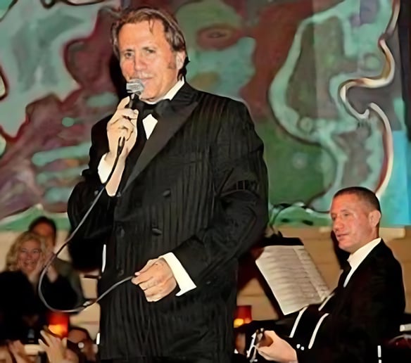 Gallery photo 8 of Dr. Seth Greenberg: Versatile Music for Any Event