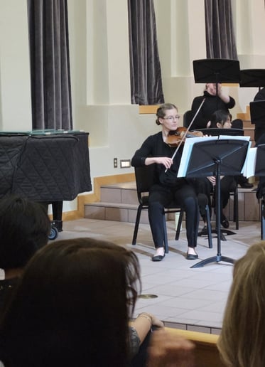 Gallery photo 1 of Sarah Gripp Violinist