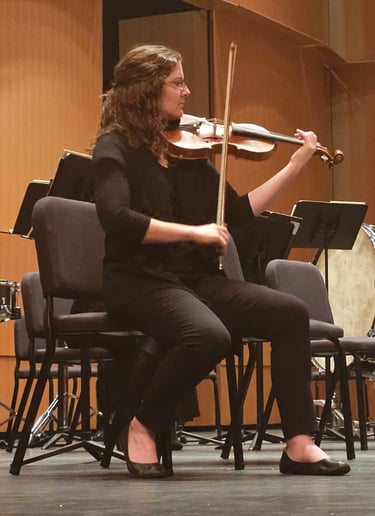 Gallery photo 3 of Sarah Gripp Violinist