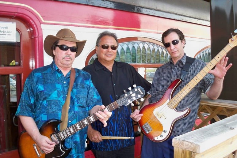 Gallery photo 9 of Versatile Band