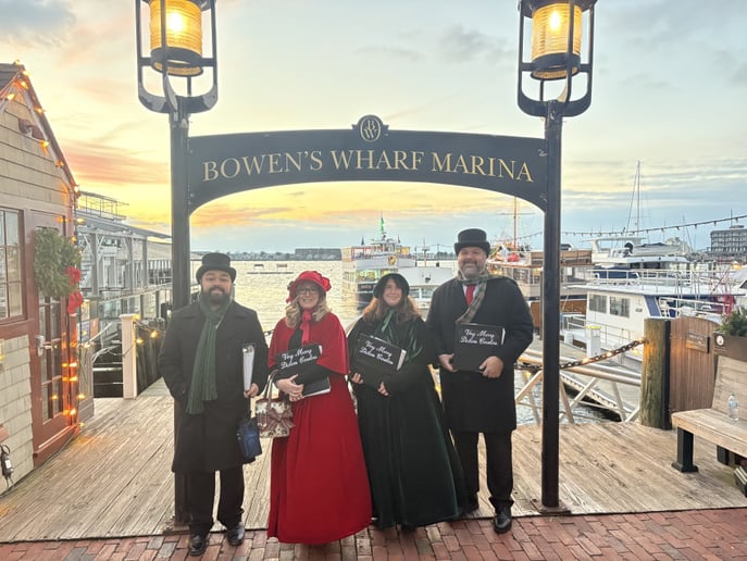 Gallery photo 5 of Very Merry Dickens Carolers & Christmas Present Carolers