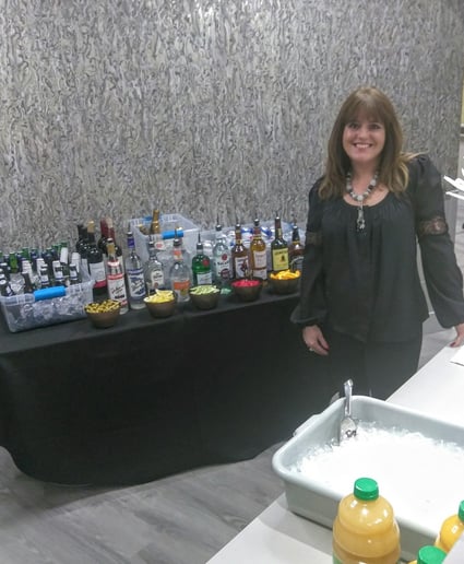 Gallery photo 5 of Vibrant Vena - Barmaid