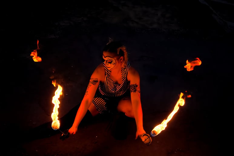 Gallery photo 4 of Vic-Syn Spins