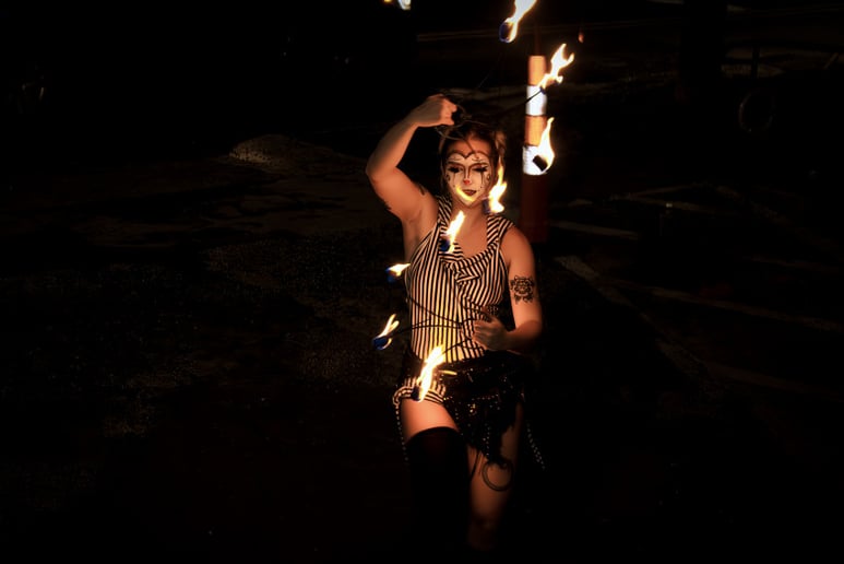 Gallery photo 5 of Vic-Syn Spins