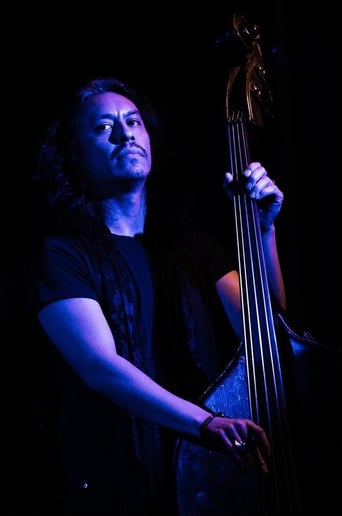 Gallery photo 1 of Vic Artur