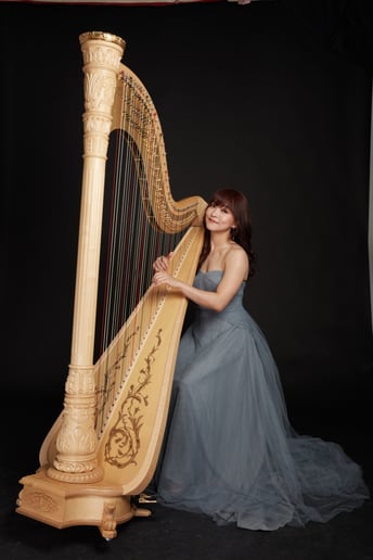 Gallery photo 4 of Vicki Chen Harp Music