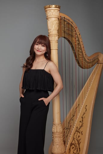 Gallery photo 7 of Vicki Chen Harp Music