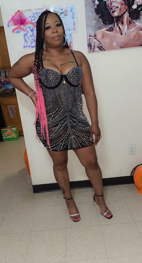 Gallery photo 1 of Vickii Beauty