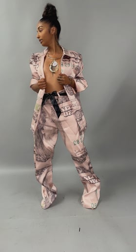 Gallery photo 4 of Vickii Beauty