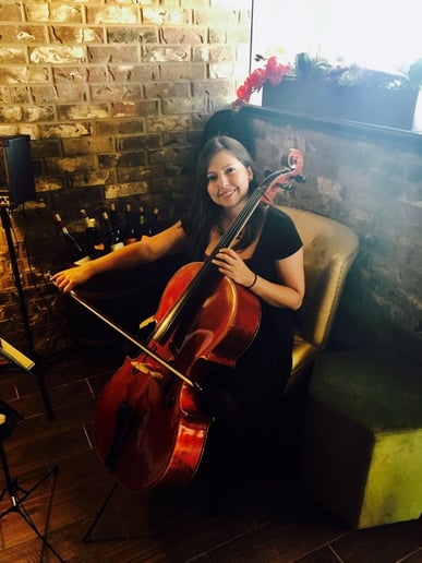 Gallery photo 2 of Vicky Perez Cellist
