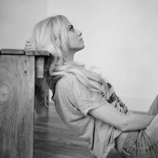 Gallery photo 1 of Victoria Rose