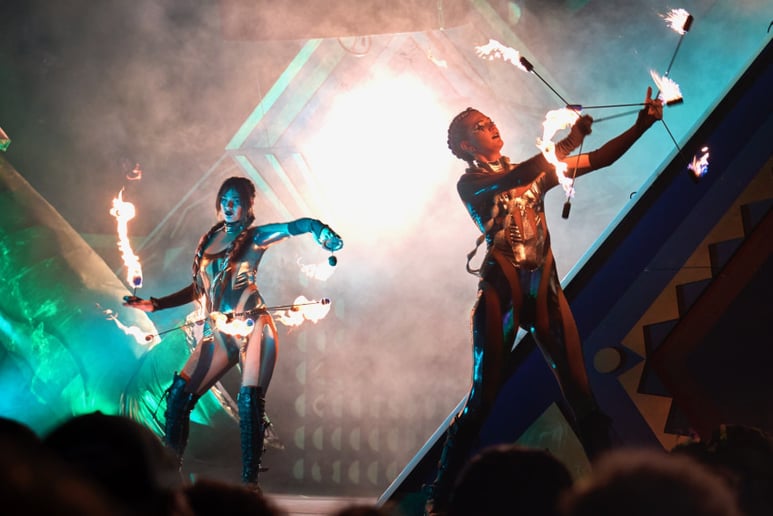 Gallery photo 3 of Victorian Cirque