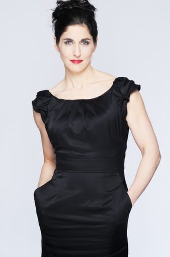 Gallery photo 2 of Victoria Weil, Mezzo-soprano