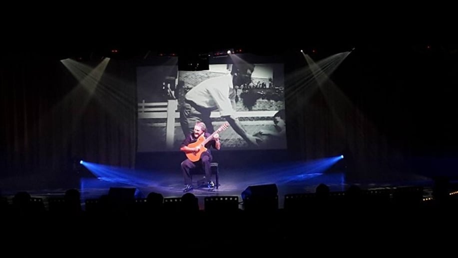 Gallery photo 10 of ‘Vincenzo“ Latin & Spanish Guitarist