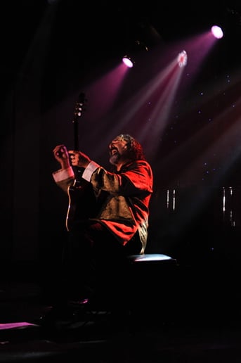 Gallery photo 5 of ‘Vincenzo“ Latin & Spanish Guitarist