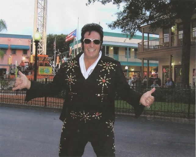 Gallery photo 12 of Vinny B