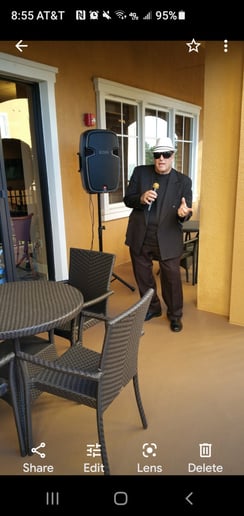 Gallery photo 23 of Vinny B