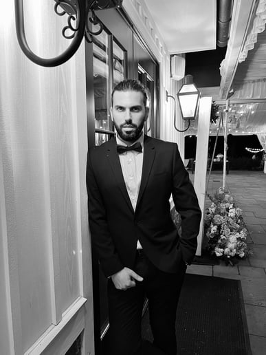 Gallery photo 2 of Vinny D