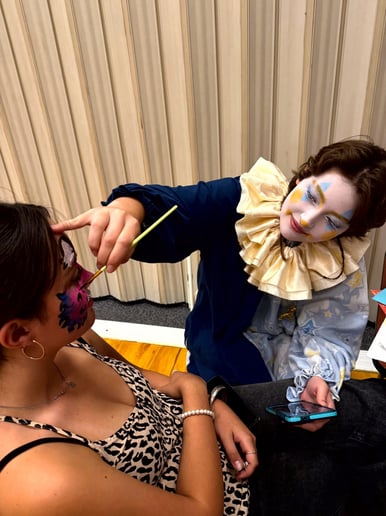 Gallery photo 1 of Vinny the Clown
