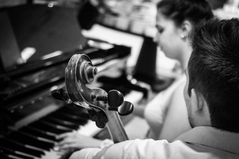 Gallery photo 6 of Heidi Savoie - Pianist and Vocalist for Weddings and Events
