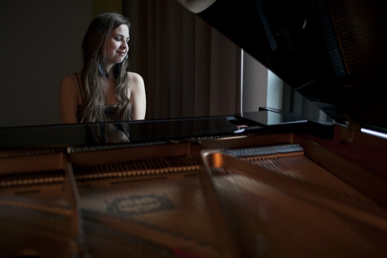 Gallery photo 10 of Heidi Savoie - Pianist and Vocalist for Weddings and Events