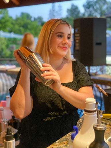 Gallery photo 1 of Vintage Style Bartending VSB