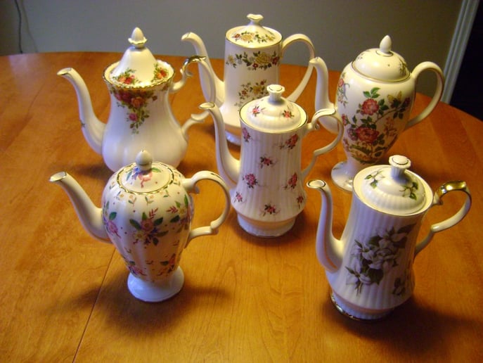 Gallery photo 4 of Vintage Tea Party Rentals