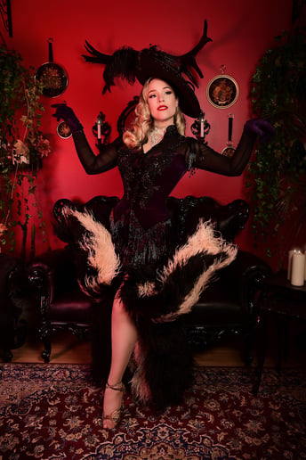 Gallery photo 3 of Violette Coquette