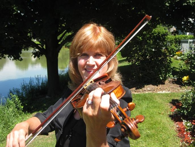 Gallery photo 1 of Violin by Vicki