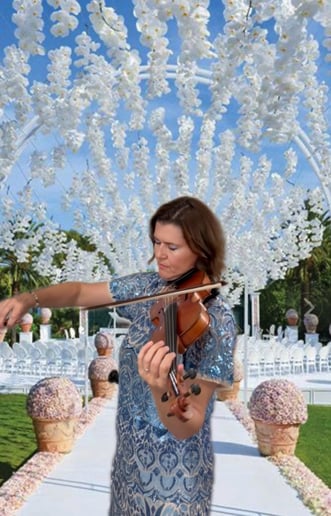 Gallery photo 3 of Ellie’s Violin Music | Professional Violinist