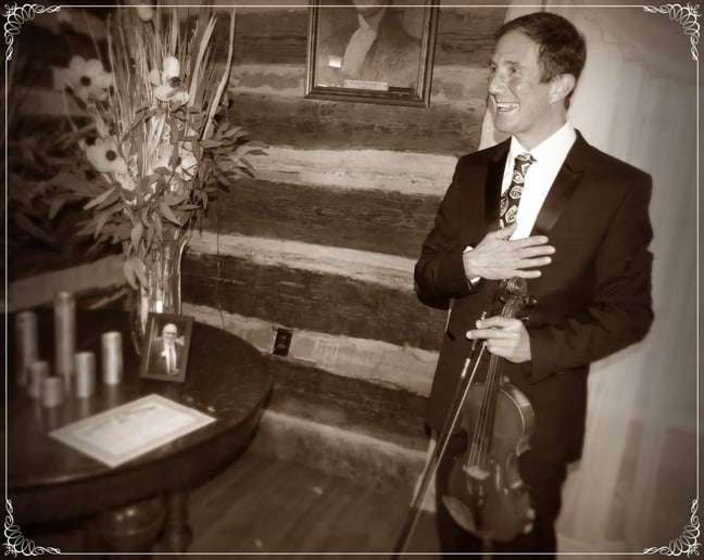 Gallery photo 4 of Violinist and Fiddler Jeffrey Reynolds