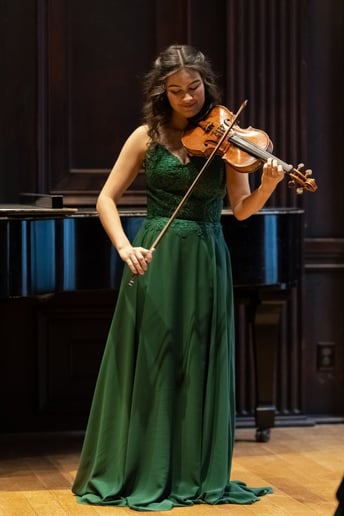 Gallery photo 4 of Violinist, Clara M