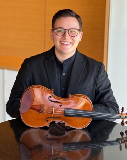 Gallery photo 2 of Violinist